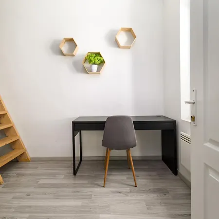 5 Bedrooms Keleti-home *