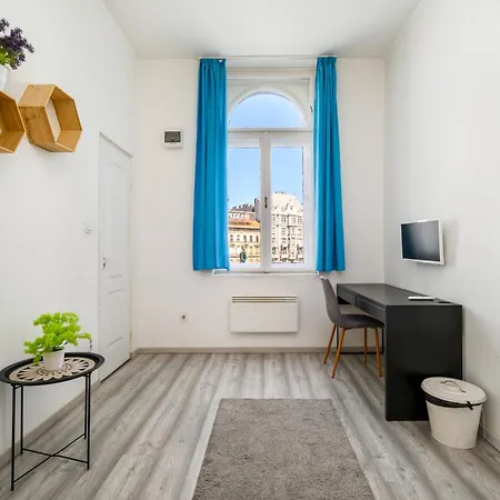 5 Bedrooms Keleti-home Budapest