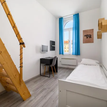 Appartamento 5 Bedrooms Keleti-home *