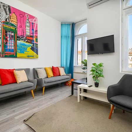 5 Bedrooms Keleti-home Appartamento *