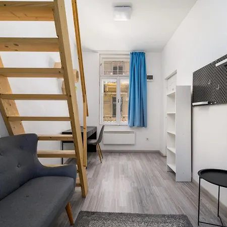 Apartment 5 Bedrooms Keleti-home
